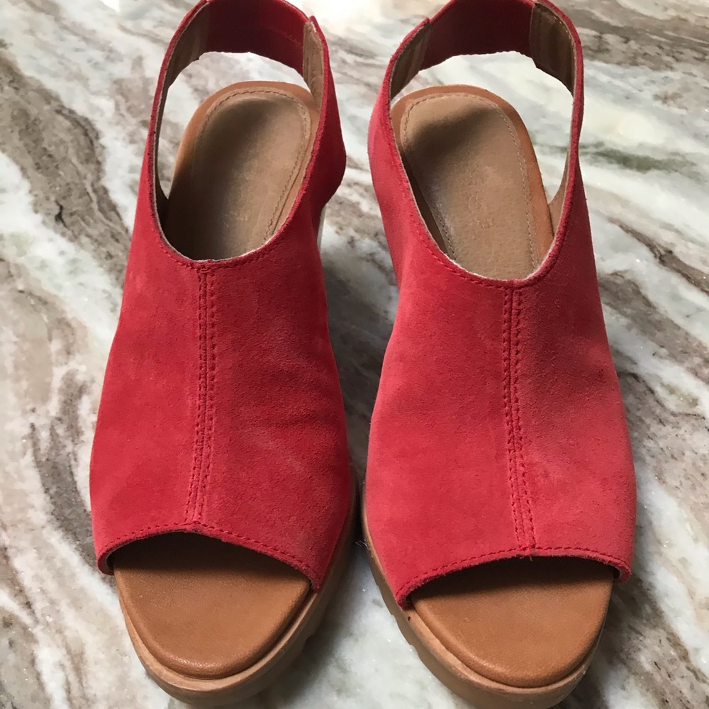 Sorel Red Suede Wedges, Size 9